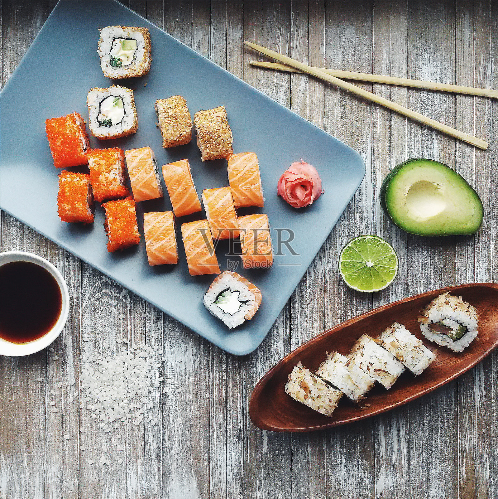 不同种类的寿司卷照片摄影图片