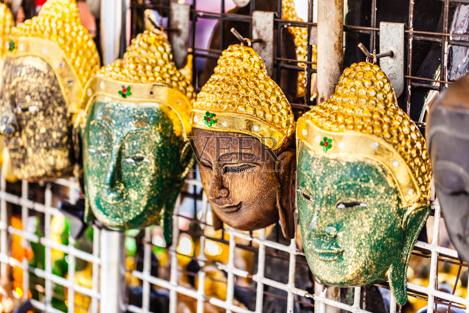 佛木制面具照片摄影图片