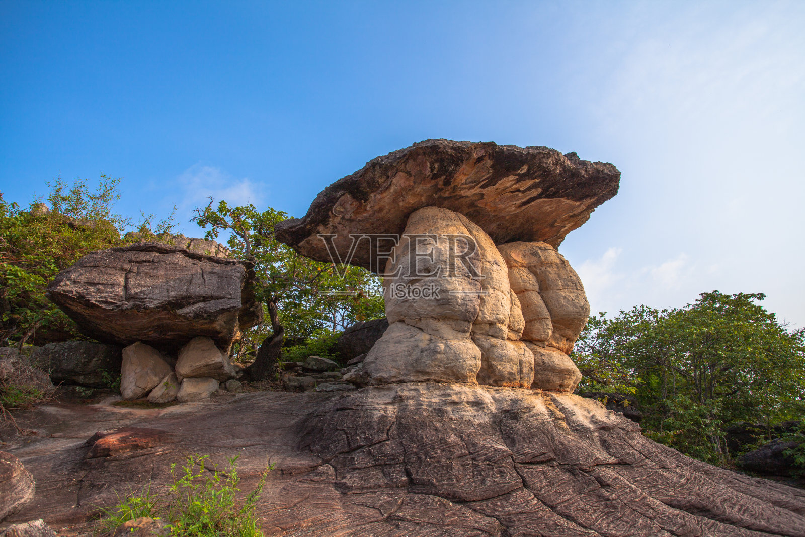 神奇的天然石雕照片摄影图片