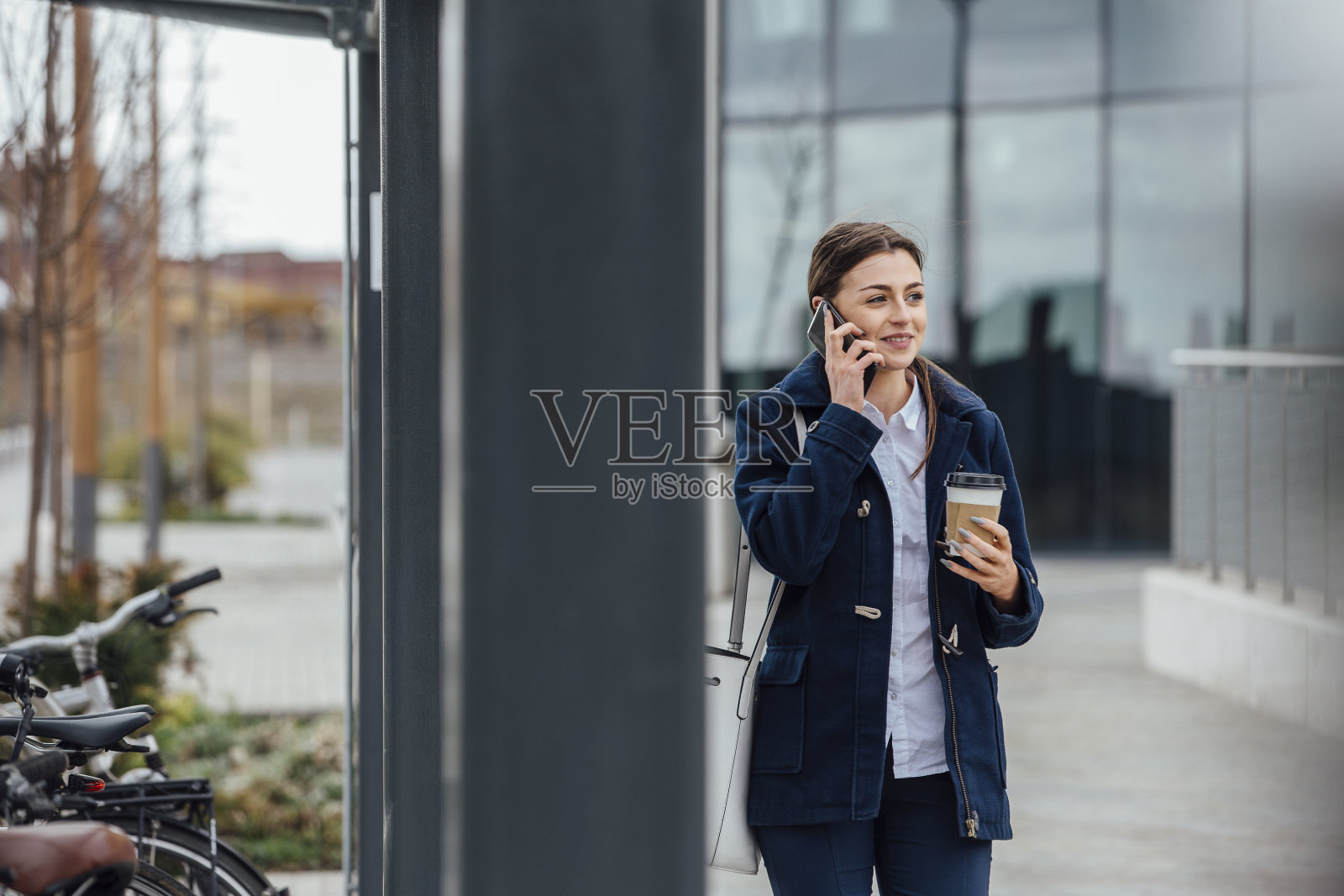 女商人上班照片摄影图片