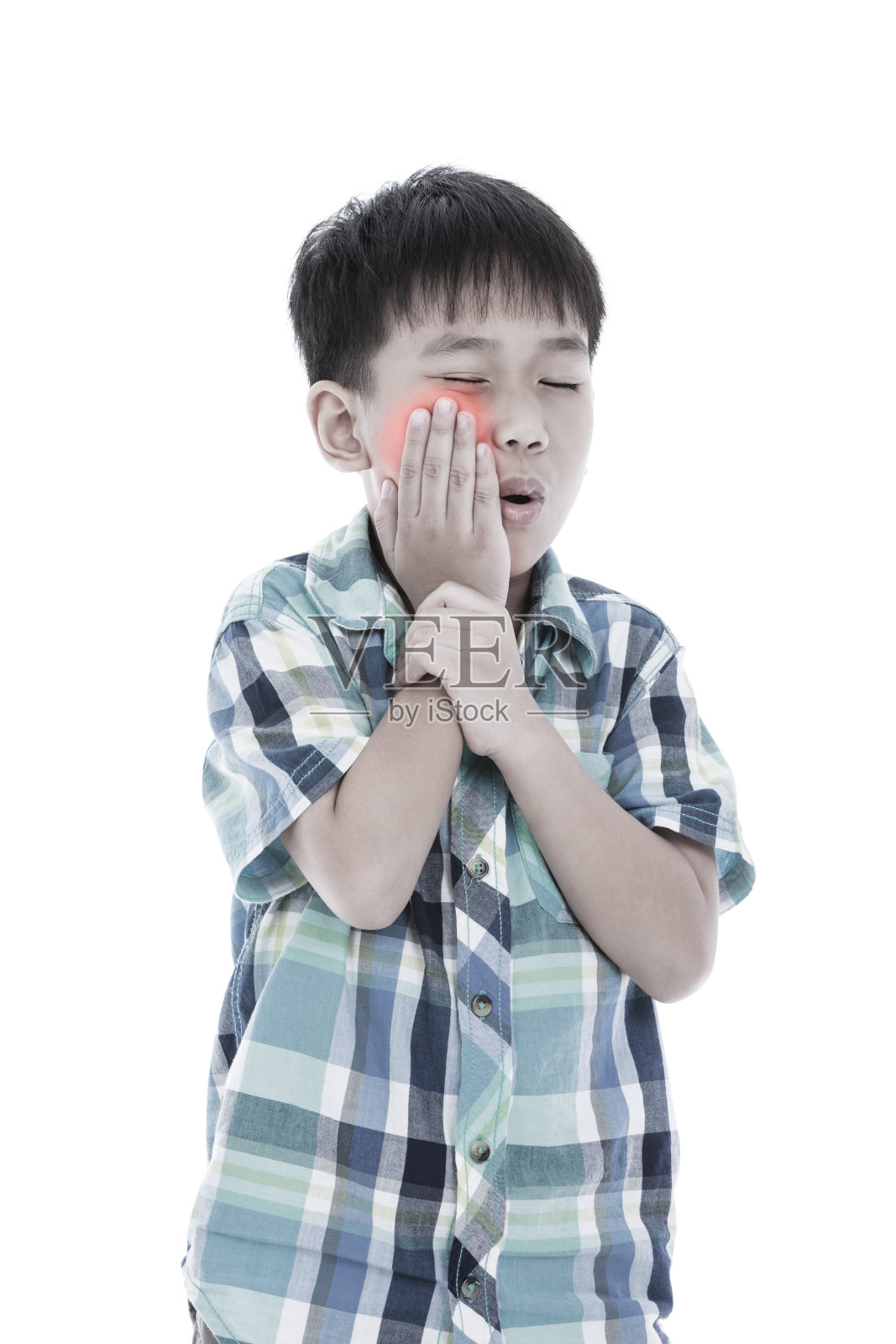 亚洲男孩牙痛。孤立在白色背景上。口腔健康照片摄影图片