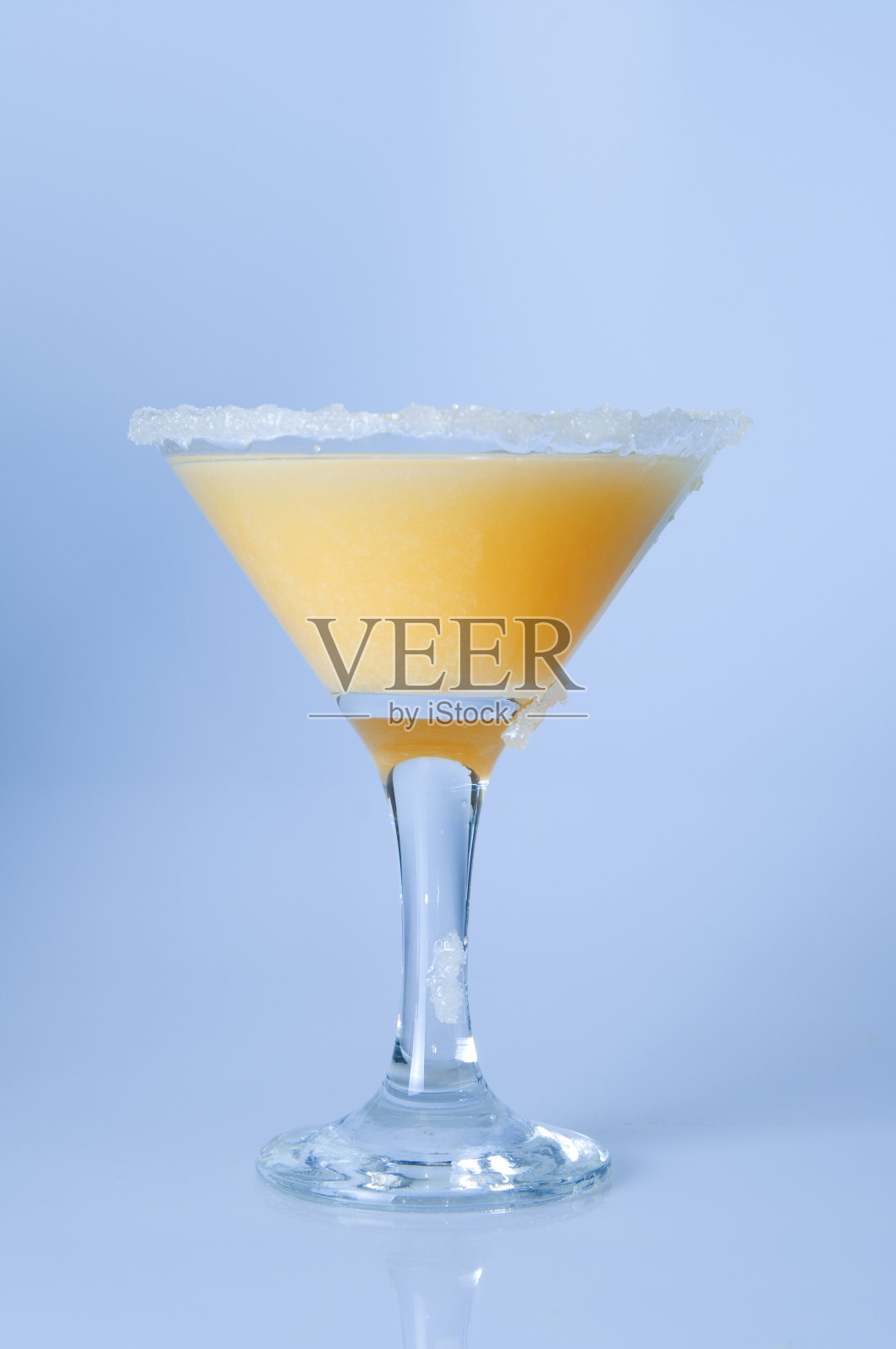 马提尼玻璃特写,照片摄影图片