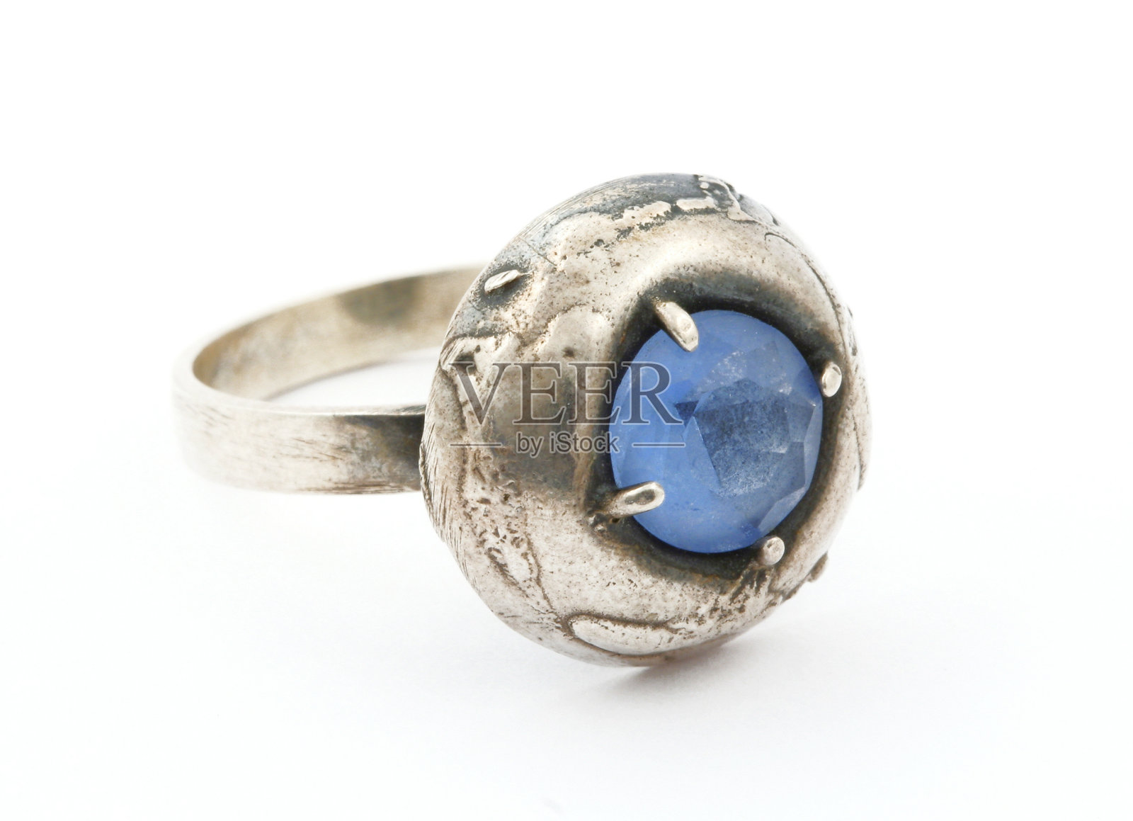 复古戒指与蓝色宝石照片摄影图片
