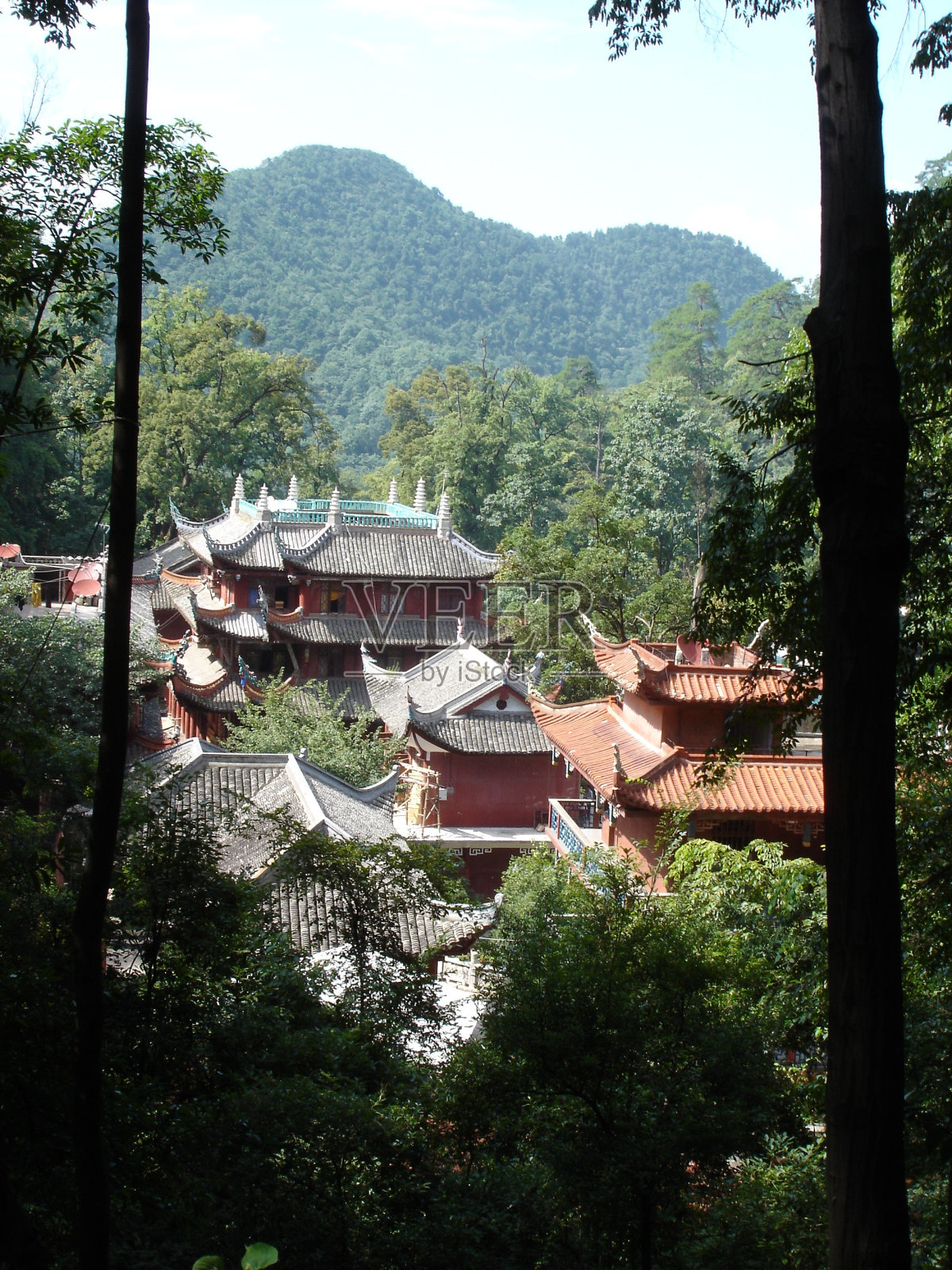 中国的寺庙和山脉照片摄影图片