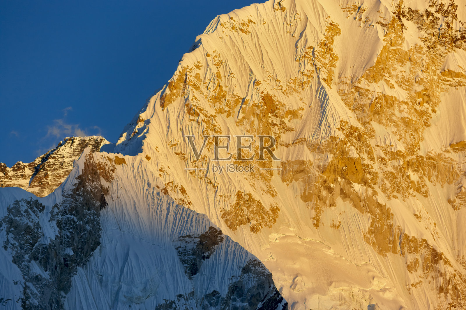 Lhotse。Nuptse。珠峰电路。尼泊尔的动机。照片摄影图片