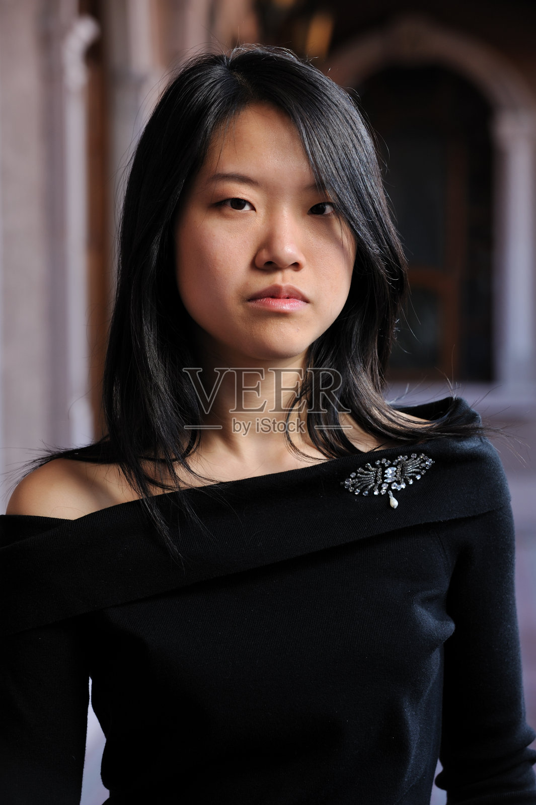 可爱的中国年轻女子的大头照照片摄影图片