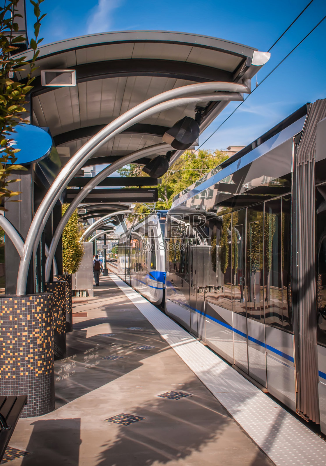 北卡罗来纳州夏洛特市区的轻轨列车系统照片摄影图片