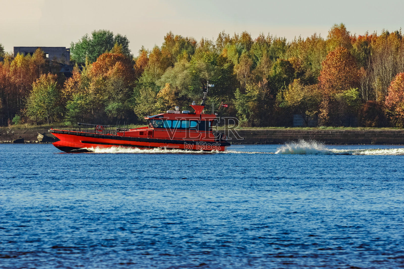 红色的飞行员船照片摄影图片