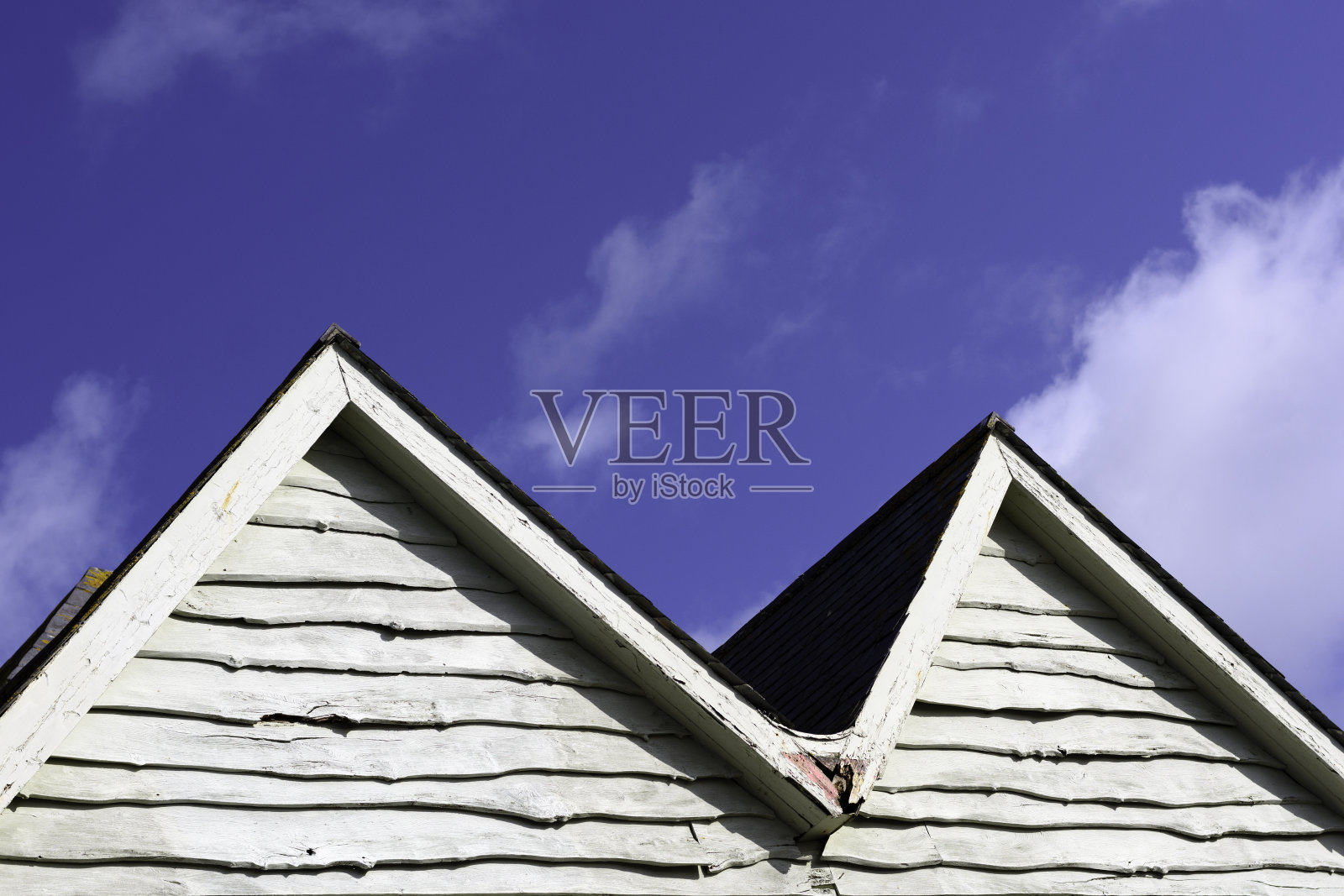 屋顶上的挡风板照片摄影图片