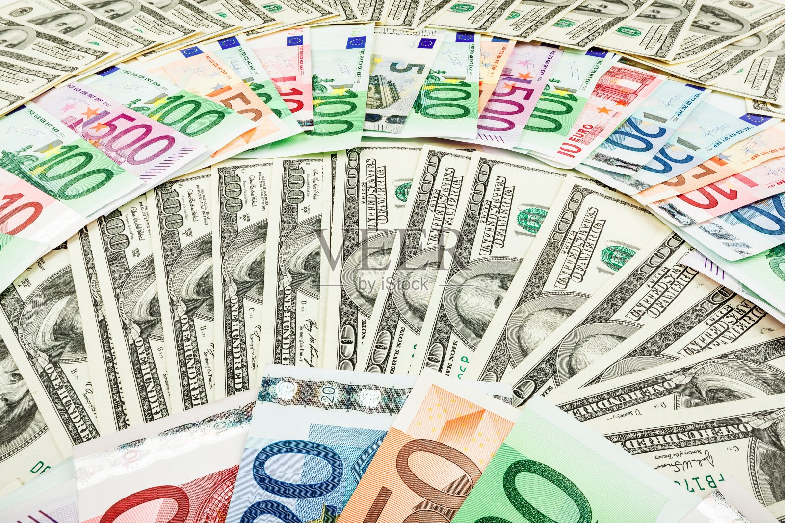 纸币欧元和美元。背景的钞票照片摄影图片