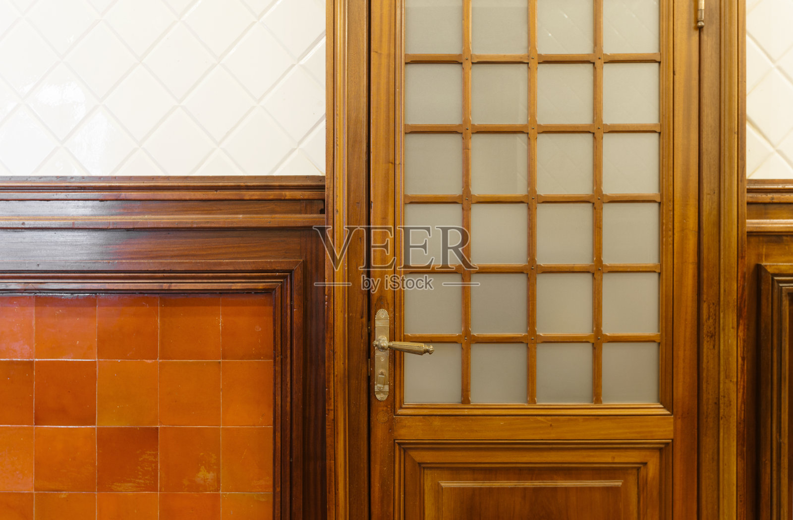 硬木门照片摄影图片