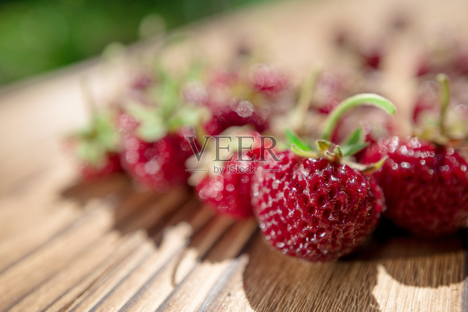 草莓照片摄影图片