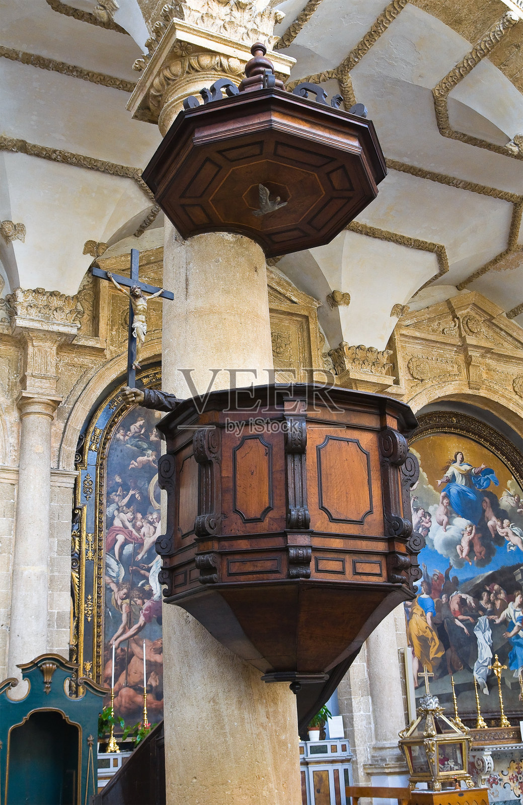 圣阿加塔大教堂。加利波利。普利亚区。意大利。照片摄影图片