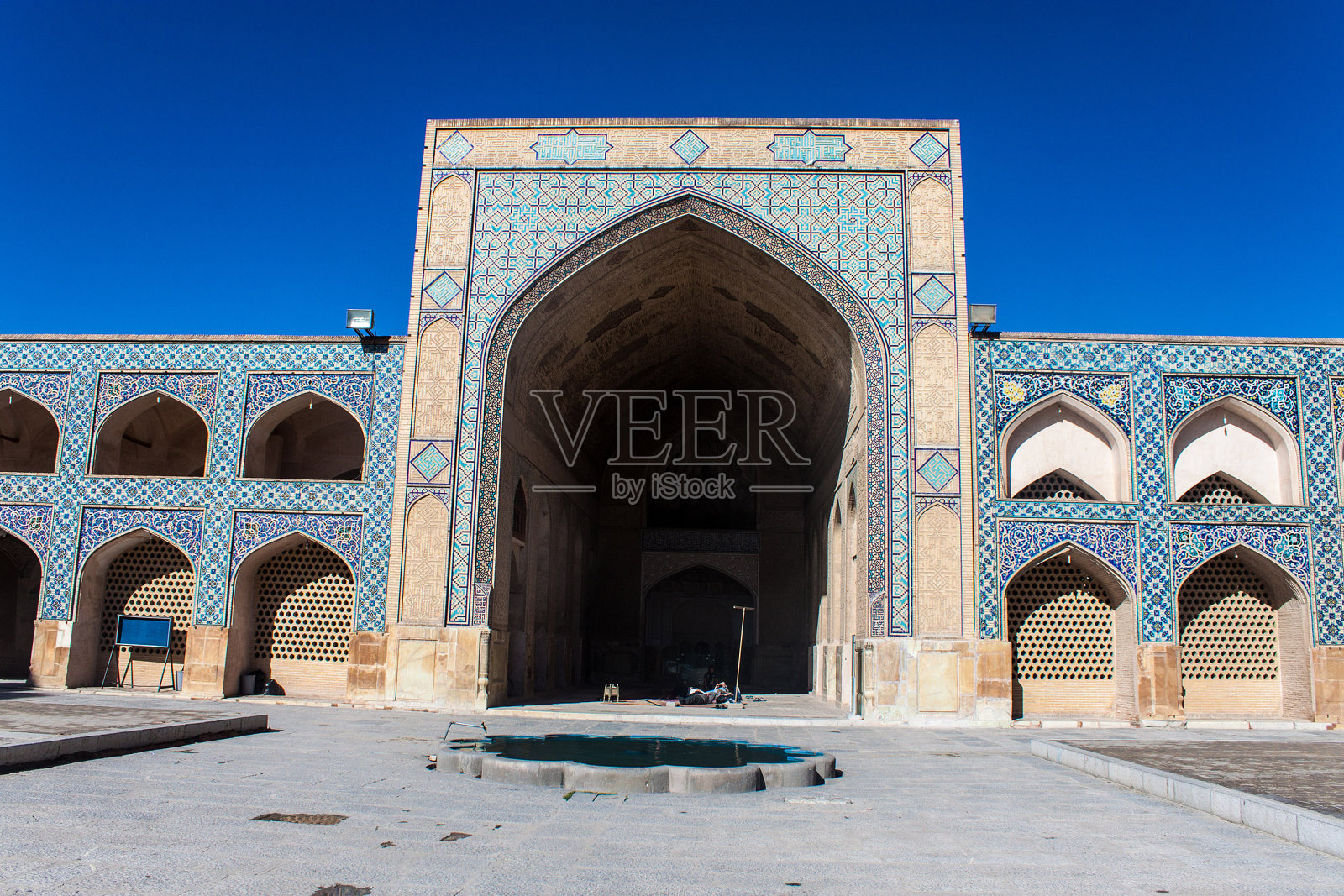 伊斯法罕贾梅清真寺庭院照片摄影图片