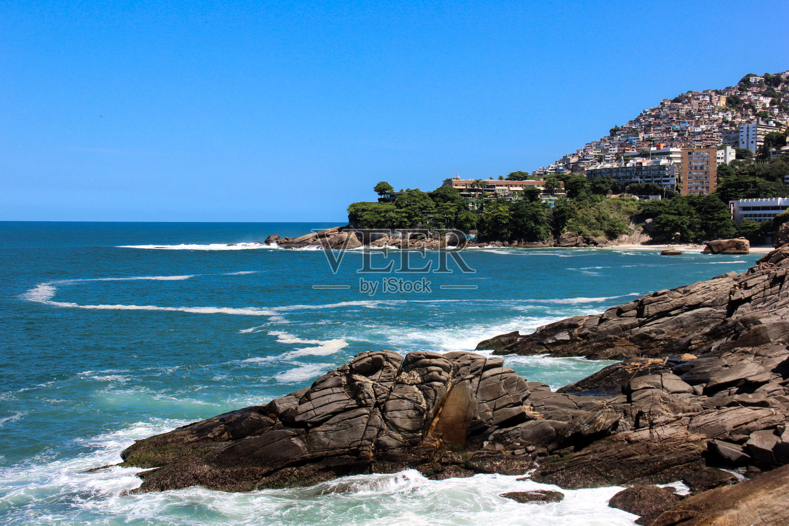 Leblon海滩和Favela做Vidigal视图照片摄影图片