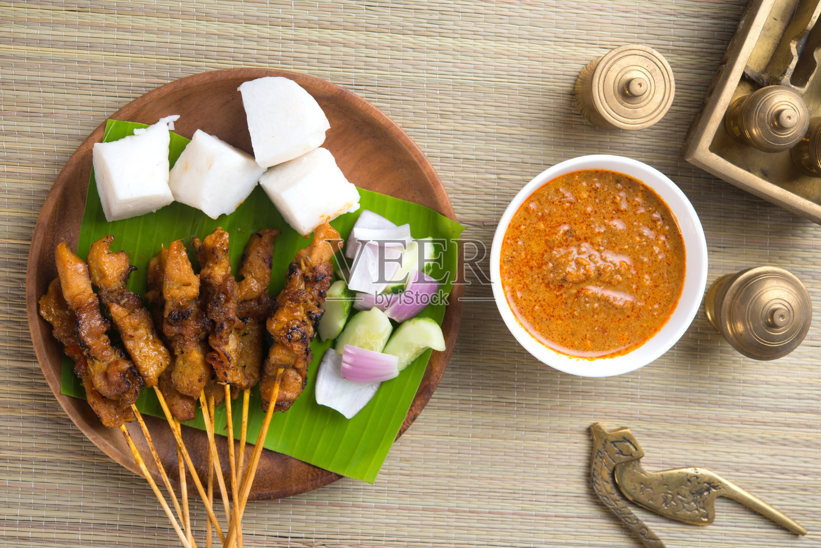 沙嗲鸡从上往下拍照片摄影图片