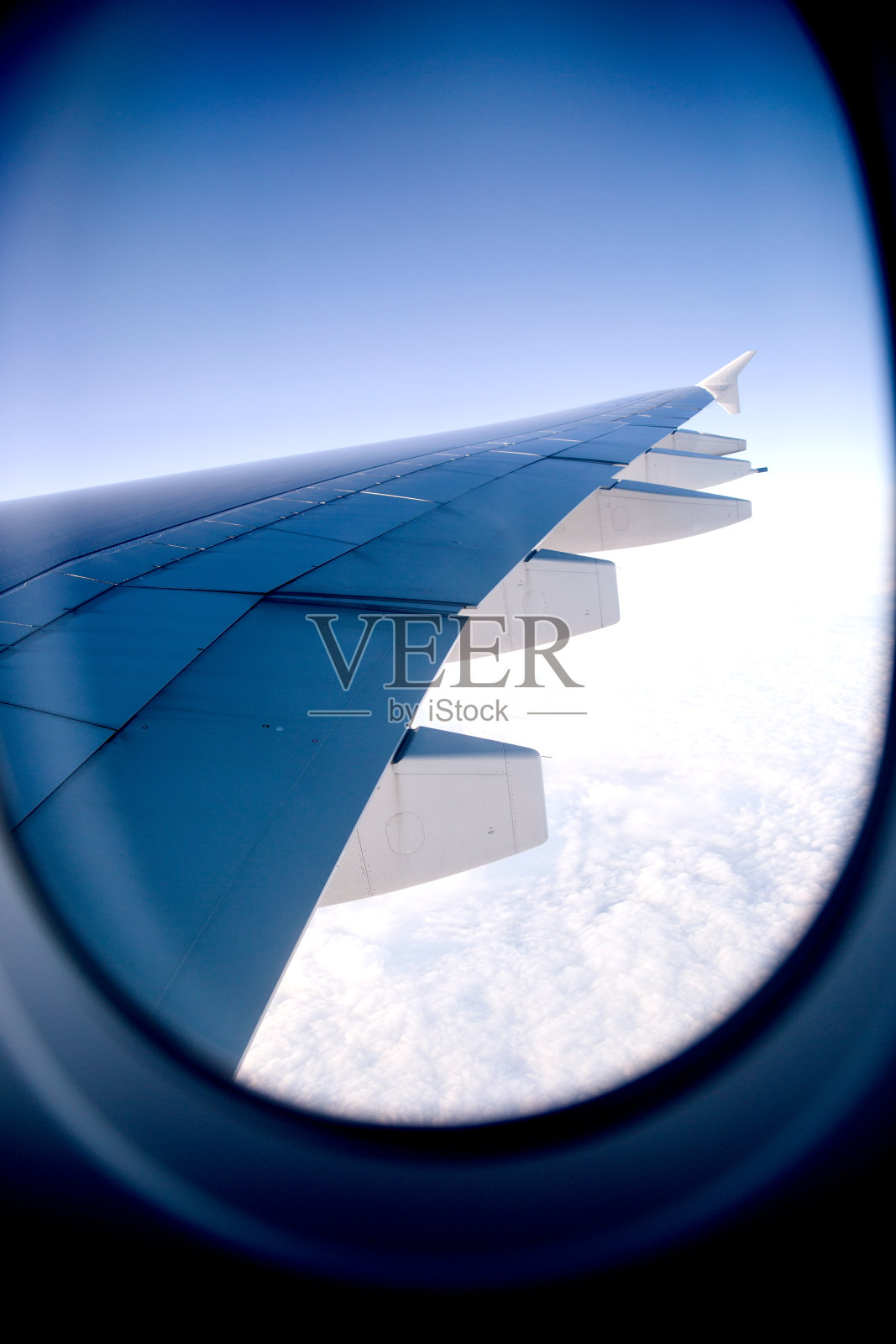 飞上天空照片摄影图片