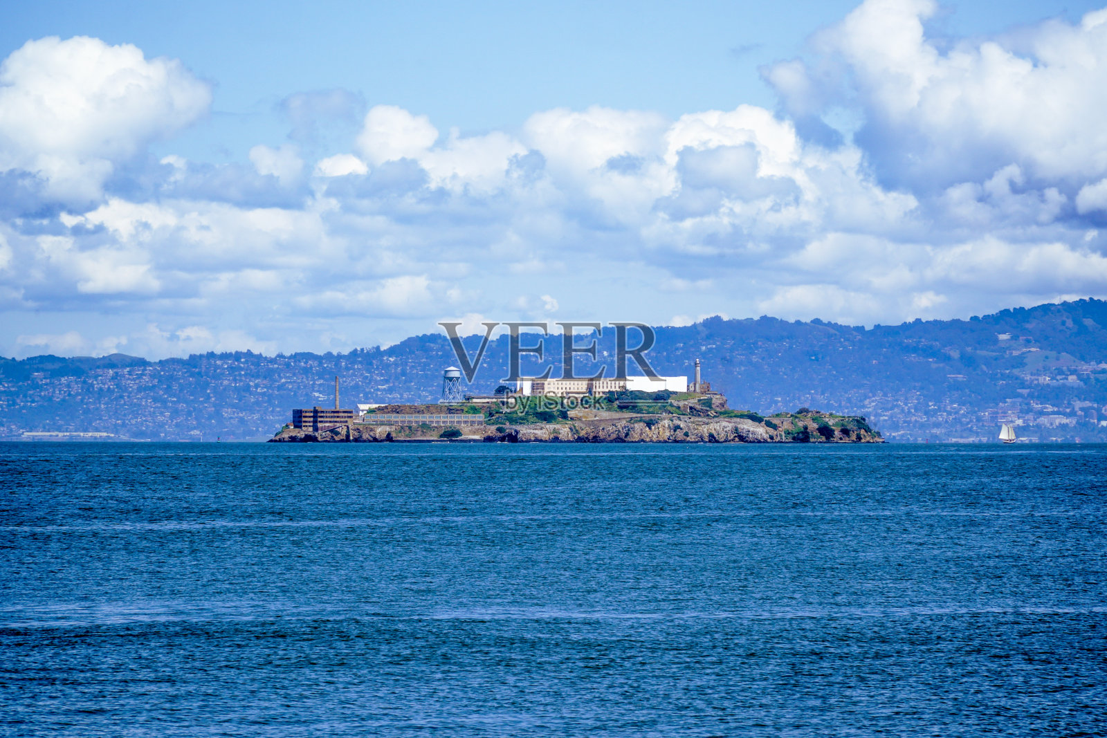 2017年4月18日,加利福尼亚州旧金山市的恶魔岛和监狱照片摄影图片