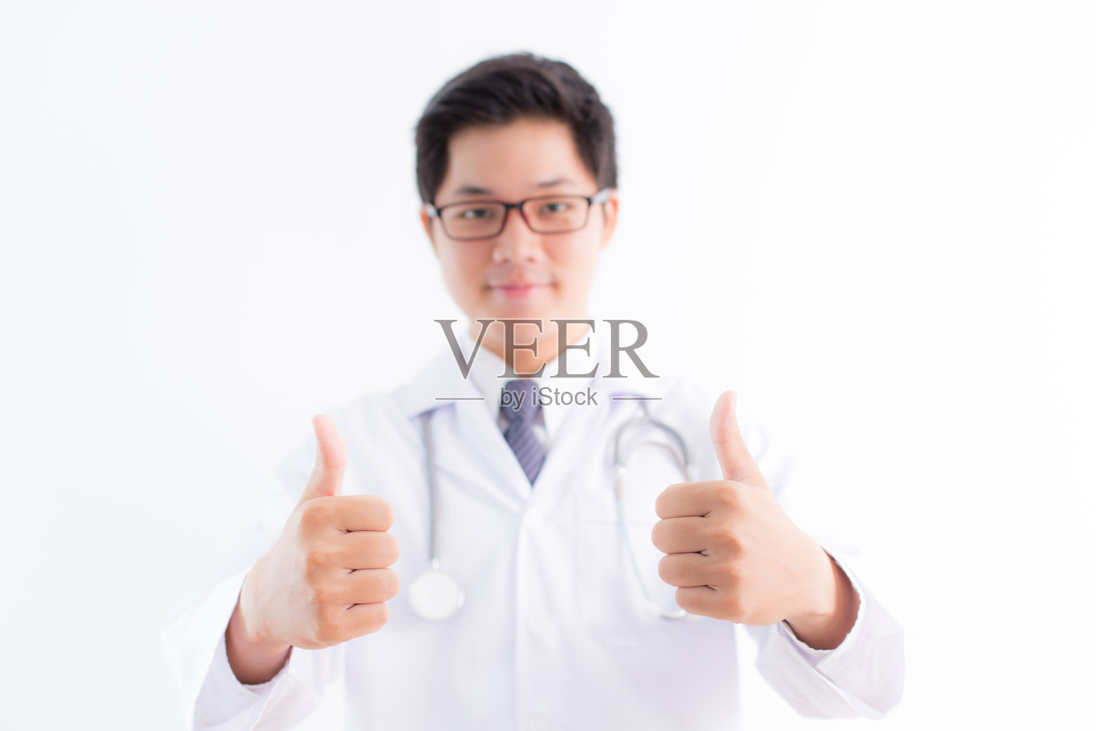 医生用听诊器照片摄影图片