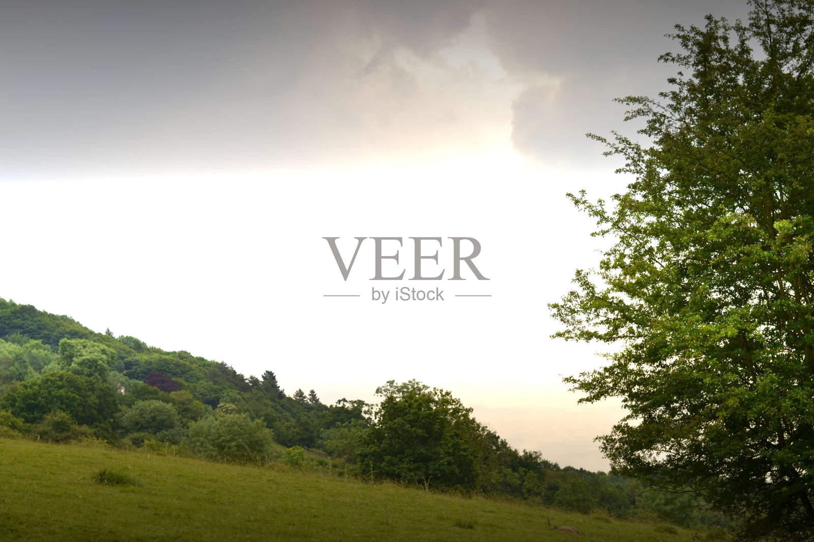 黑暗的云罩照片摄影图片