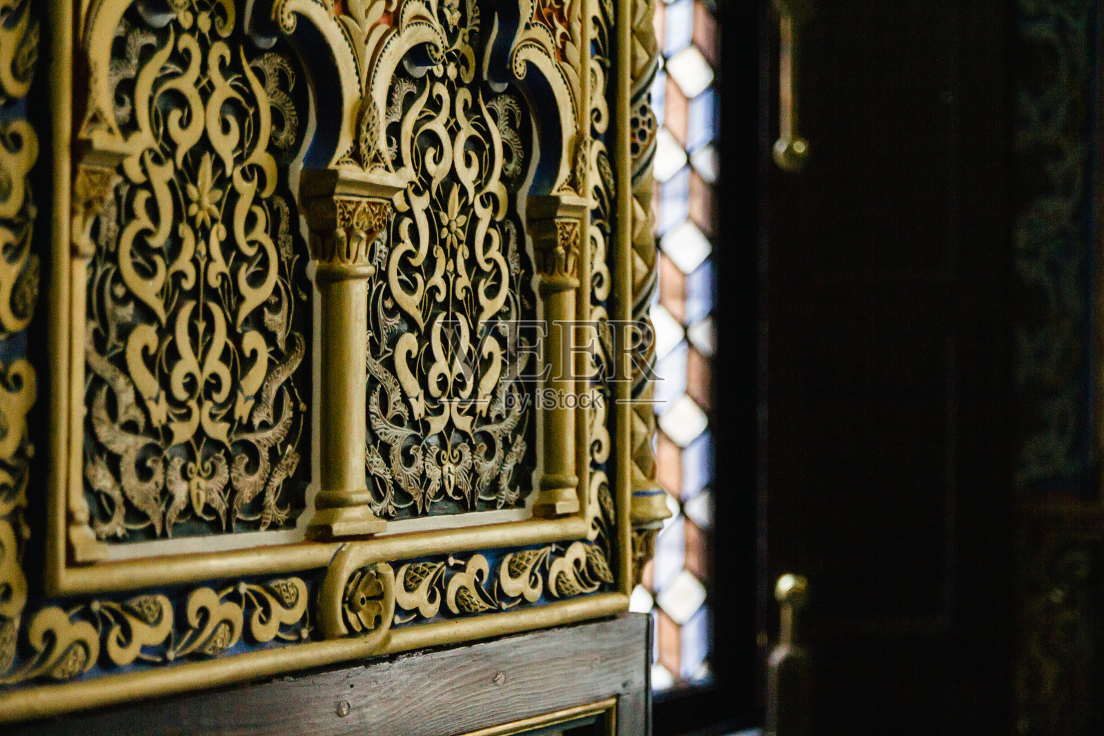 阿拉伯模式和窗口照片摄影图片