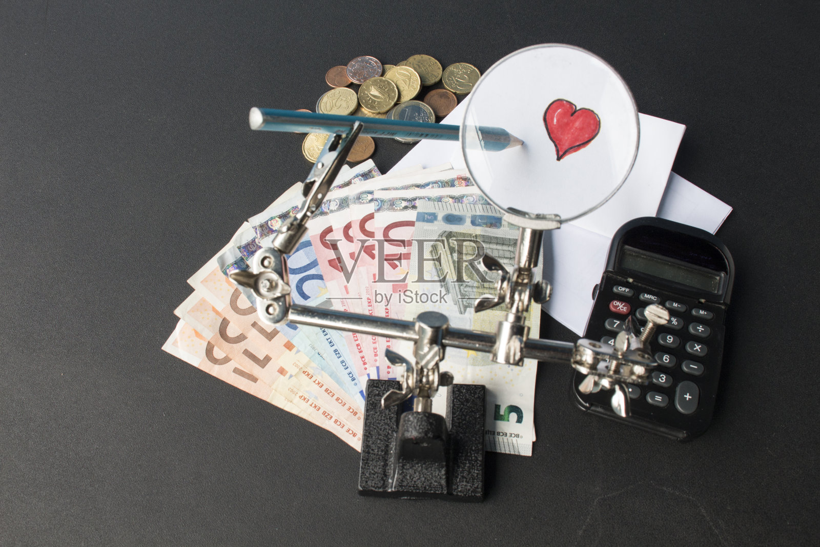 金钱和爱照片摄影图片