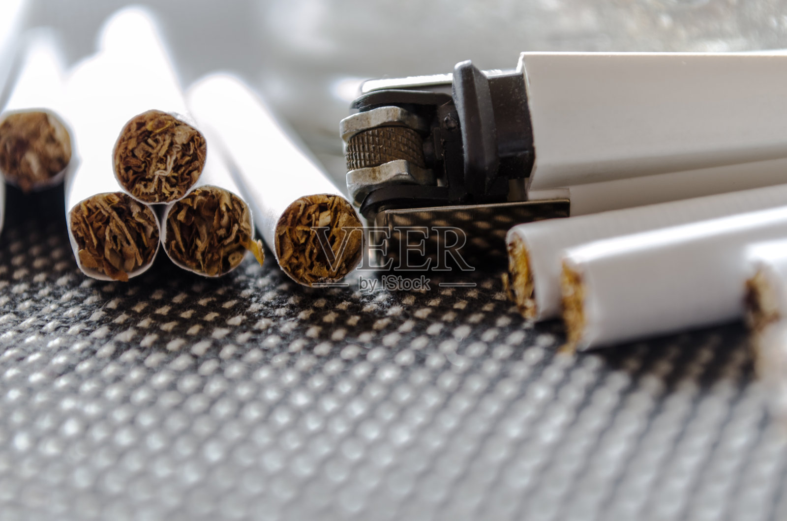 烟灰缸和轻照片摄影图片