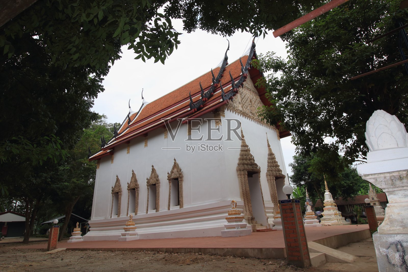 寺庙在Wat kokaeo ketsadaram照片摄影图片