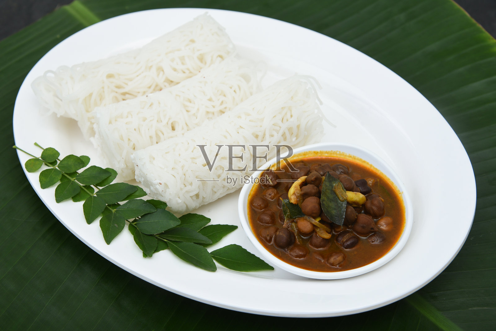 喀拉拉邦的早餐是Idiyappam或Appam照片摄影图片