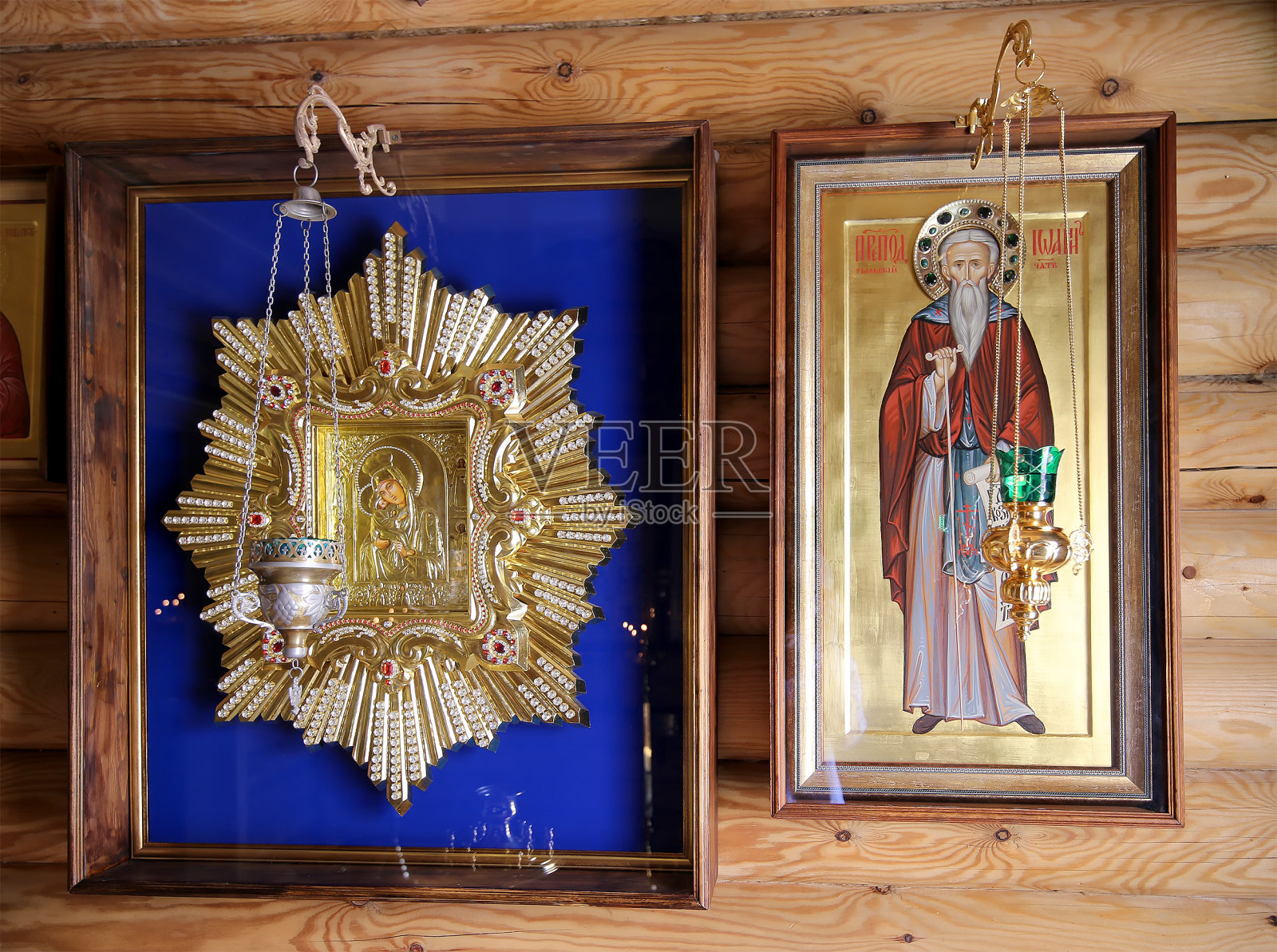 俄罗斯莫斯科木质东正教室内教堂照片摄影图片