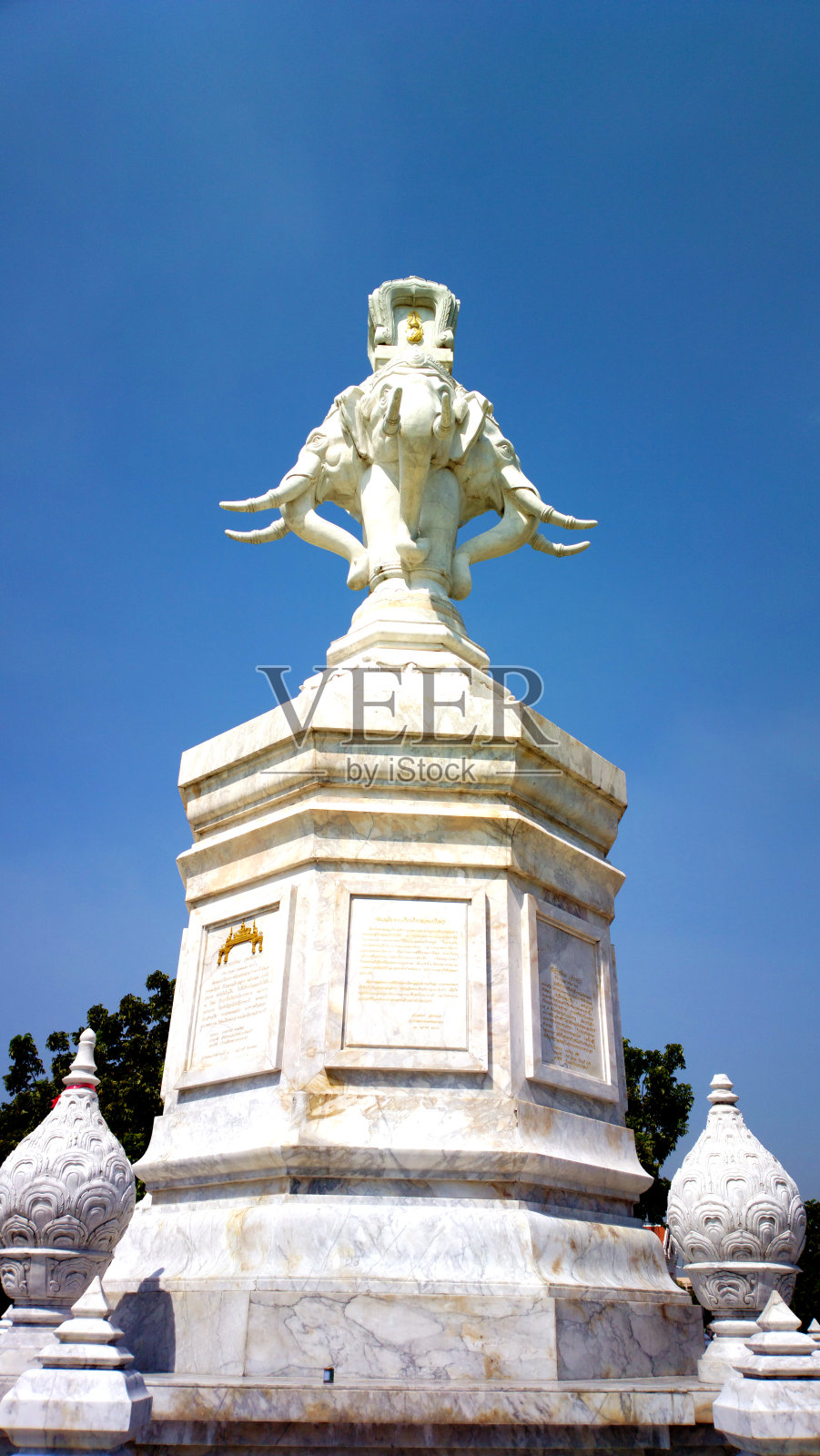 四面白象雕像照片摄影图片