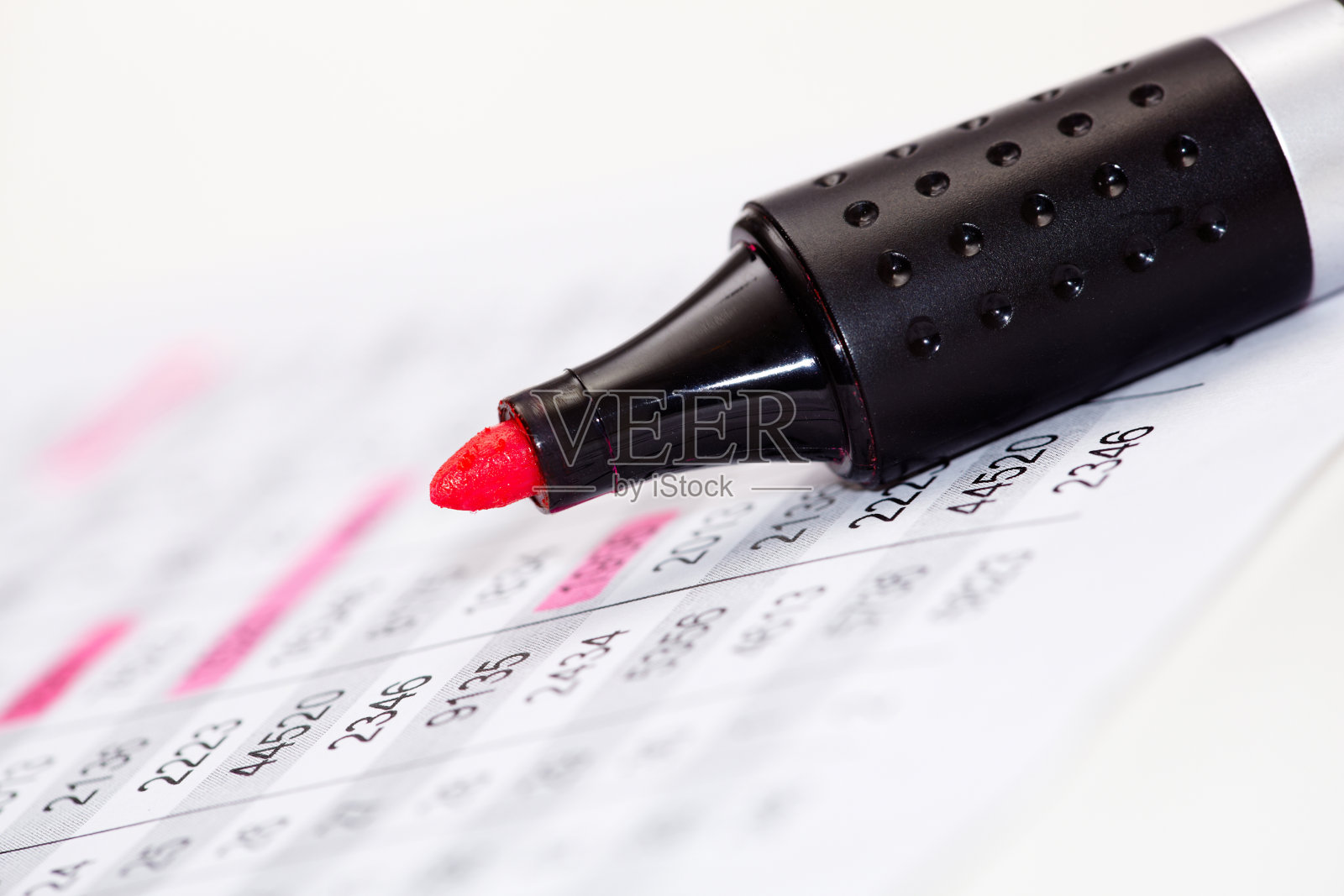 萤光笔在计划照片摄影图片