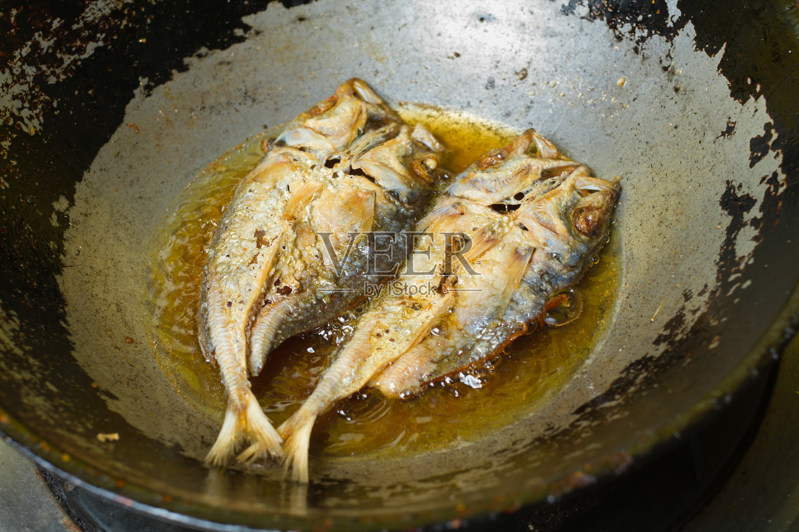 煎鲭鱼干照片摄影图片