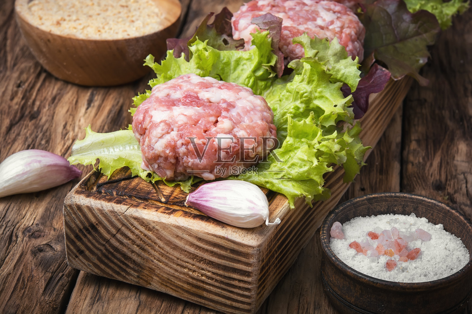 新鲜的生碎牛肉照片摄影图片