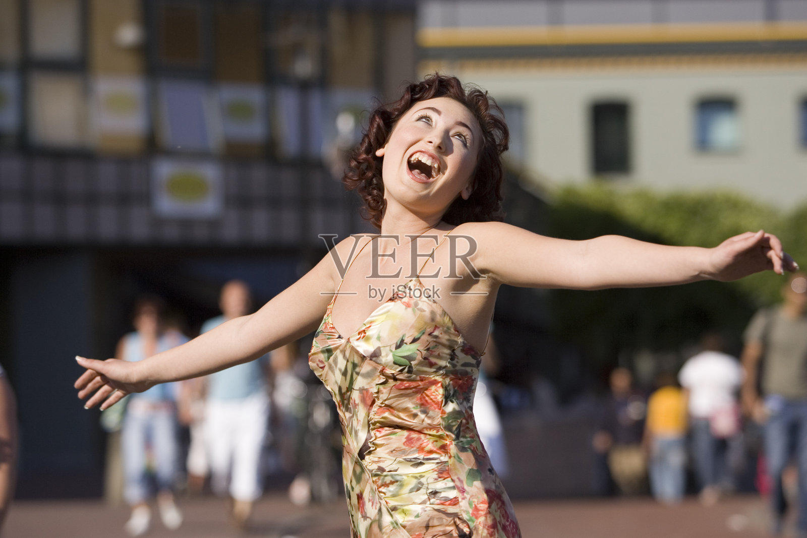 快乐购物者照片摄影图片