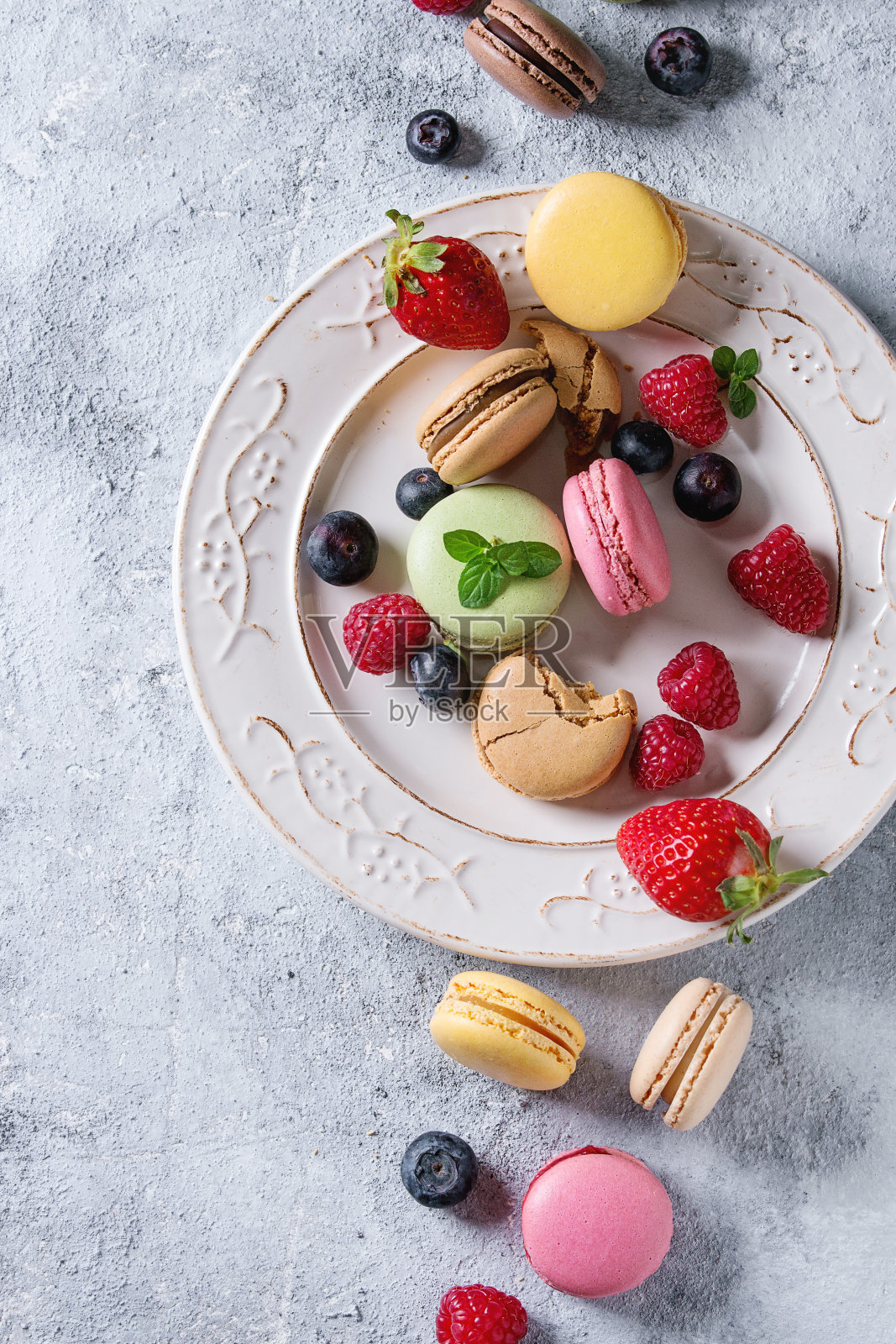 各种法式甜点马卡龙照片摄影图片