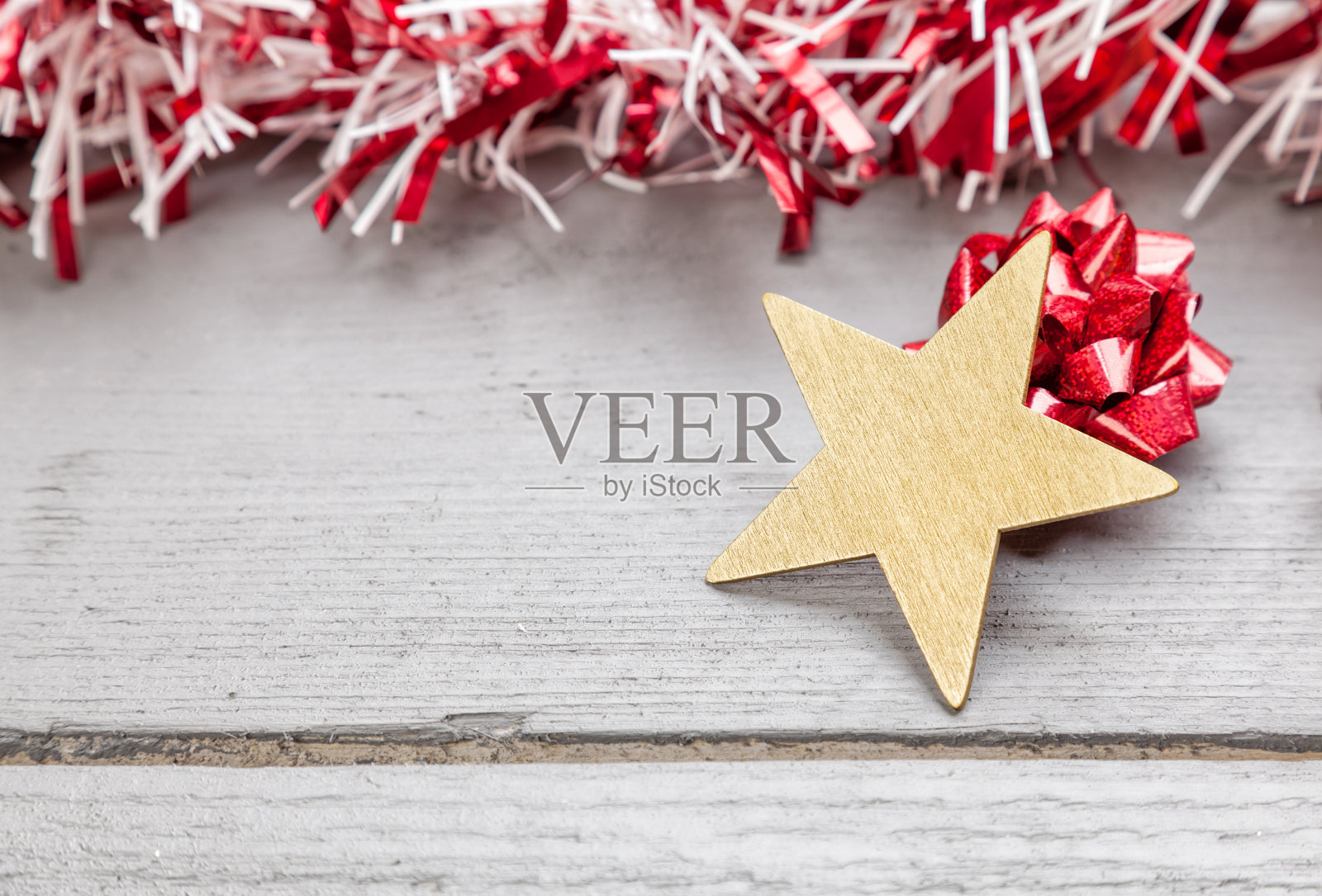 木制背景上的圣诞装饰照片摄影图片