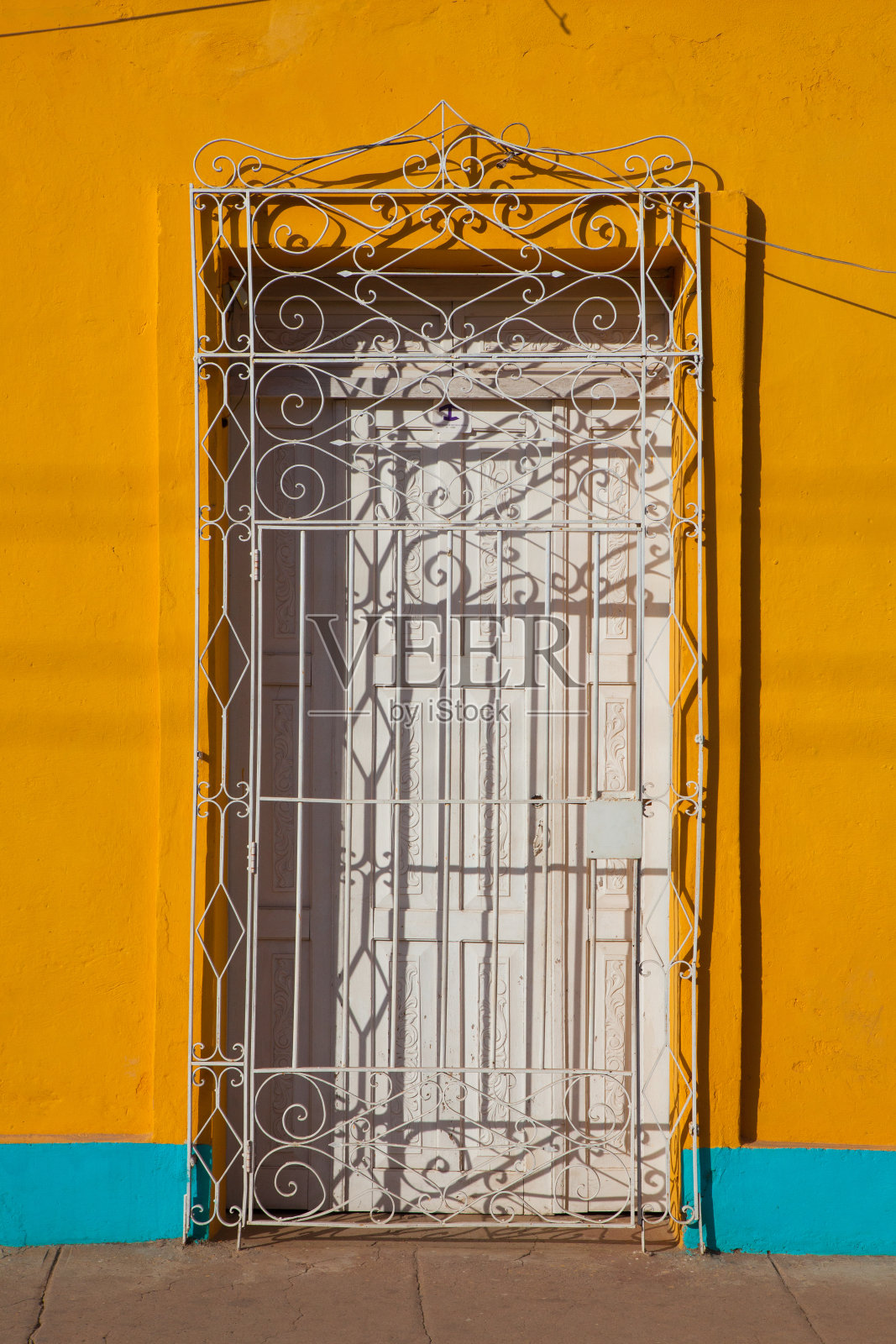 典型的殖民时期的建筑照片摄影图片