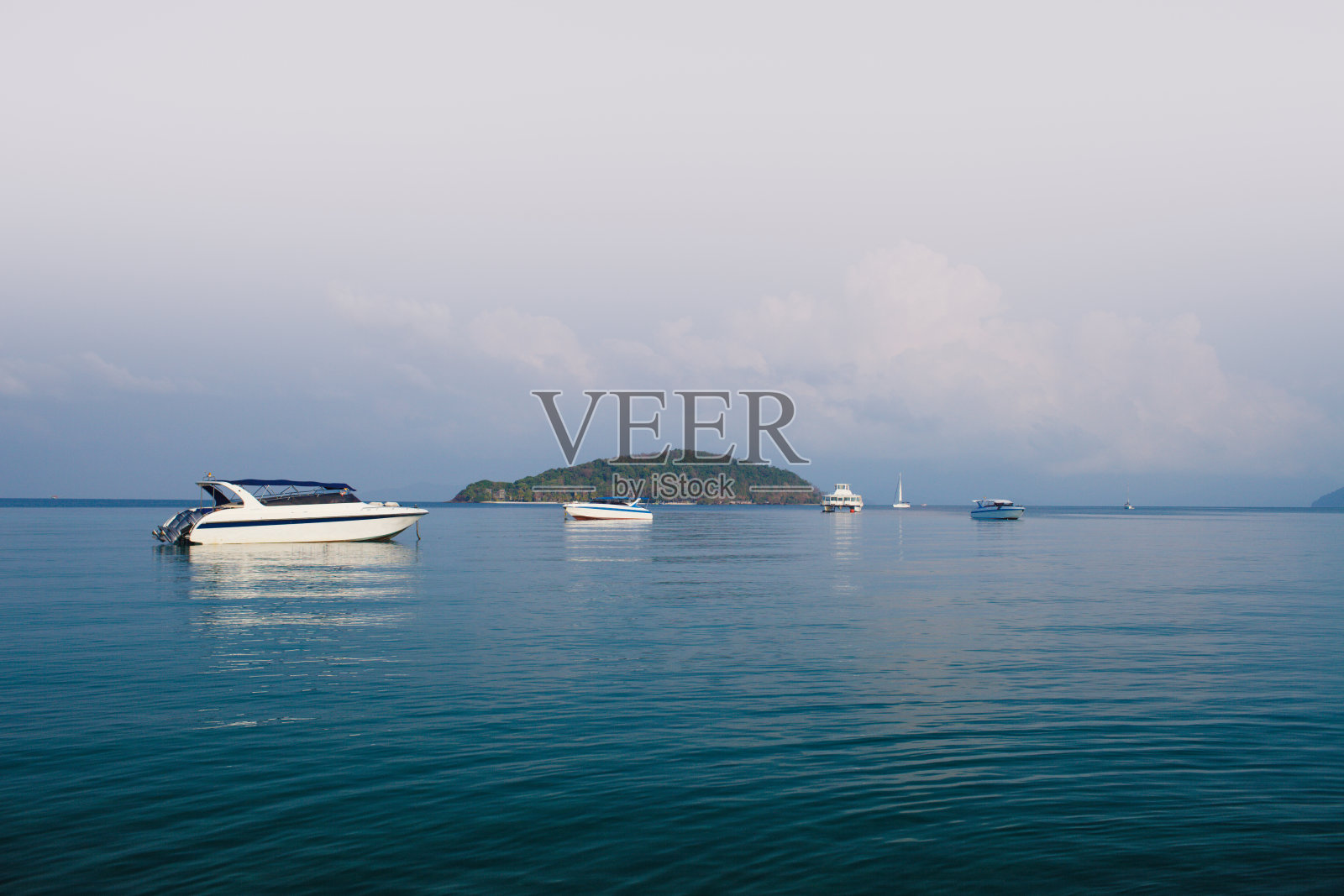 泰国美丽的海湾照片摄影图片