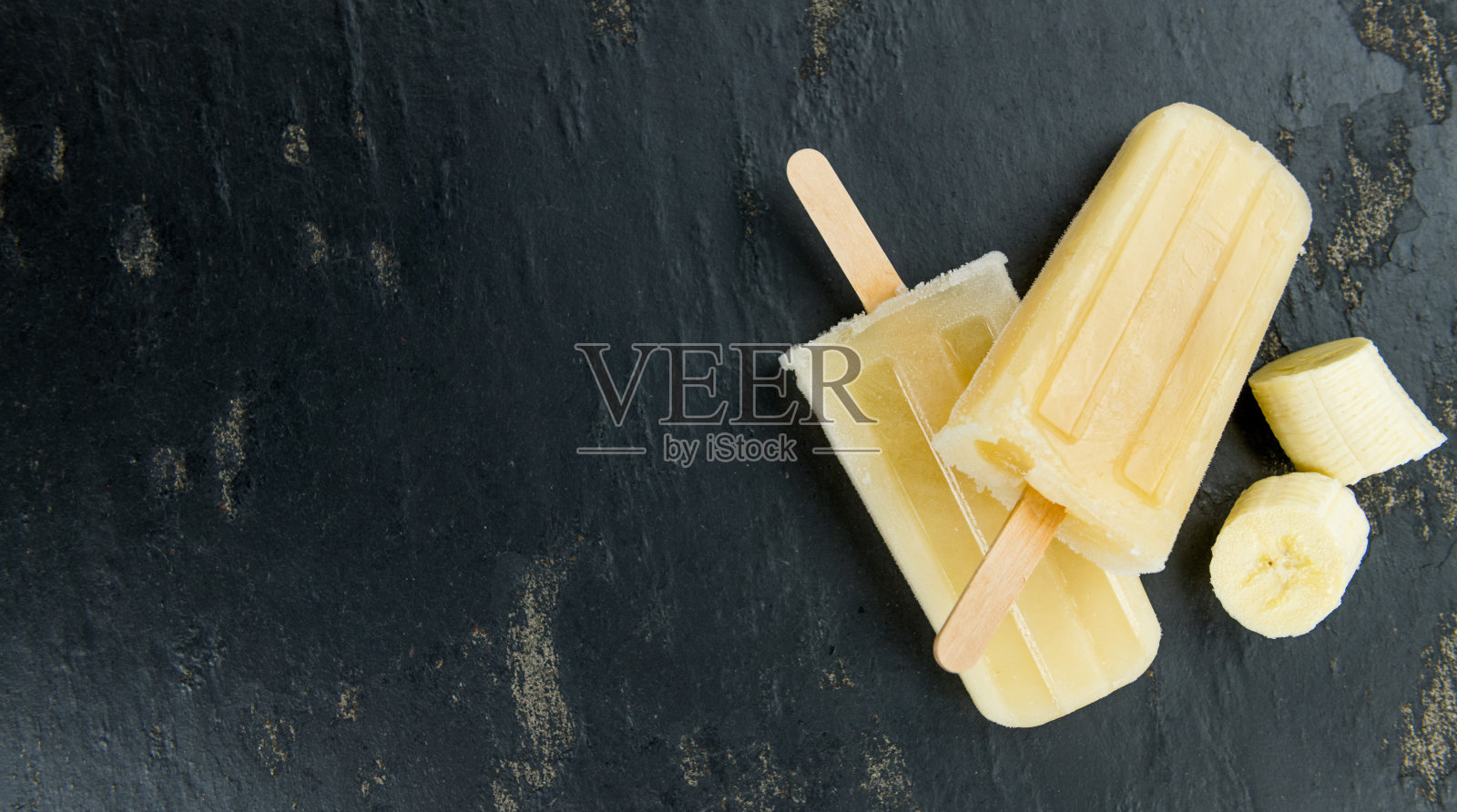 香蕉冰棒(选择性聚焦)照片摄影图片