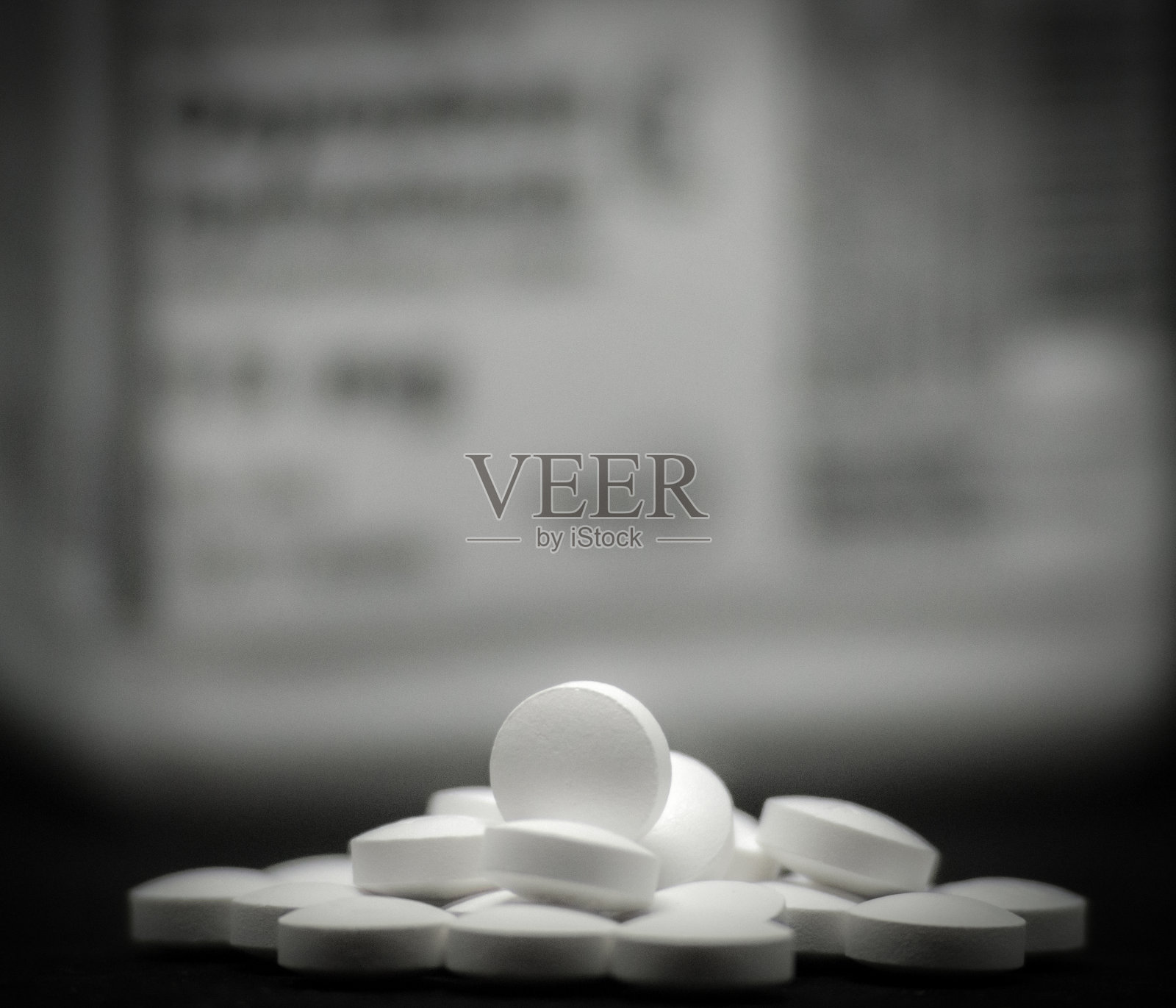 处方药和药瓶照片摄影图片