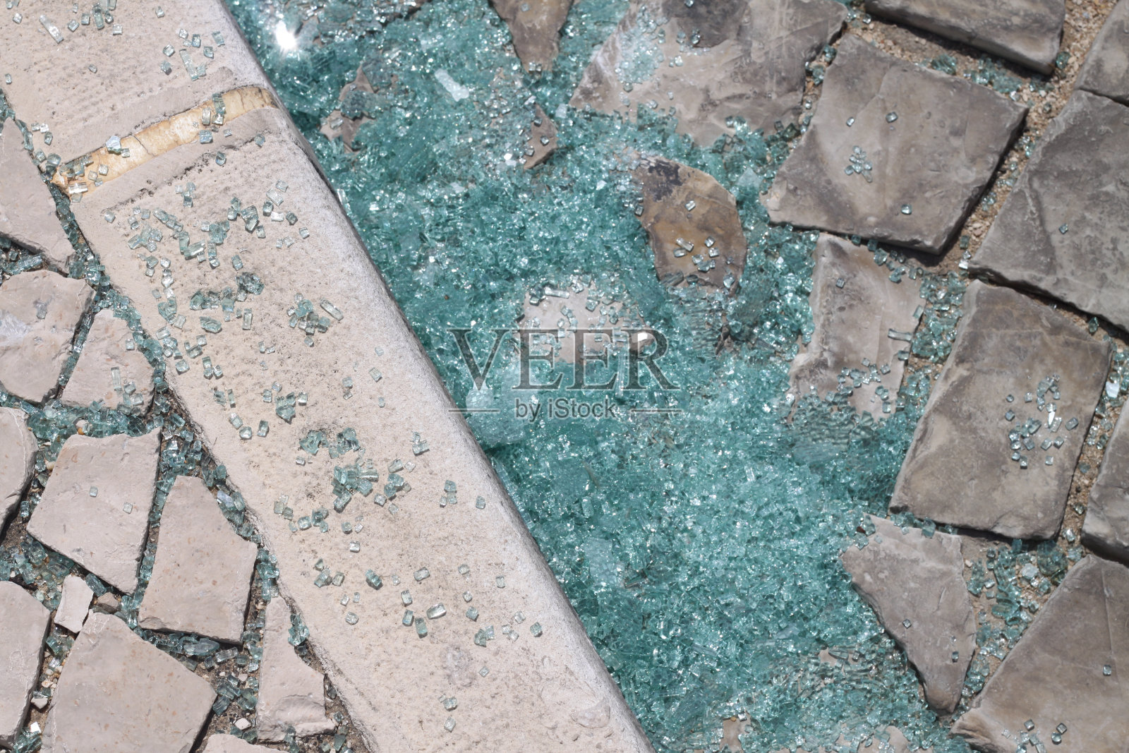 破碎的玻璃照片摄影图片