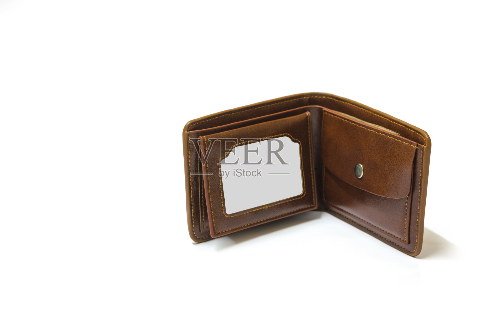 棕色钱包孤立在白色与剪切路径。照片摄影图片