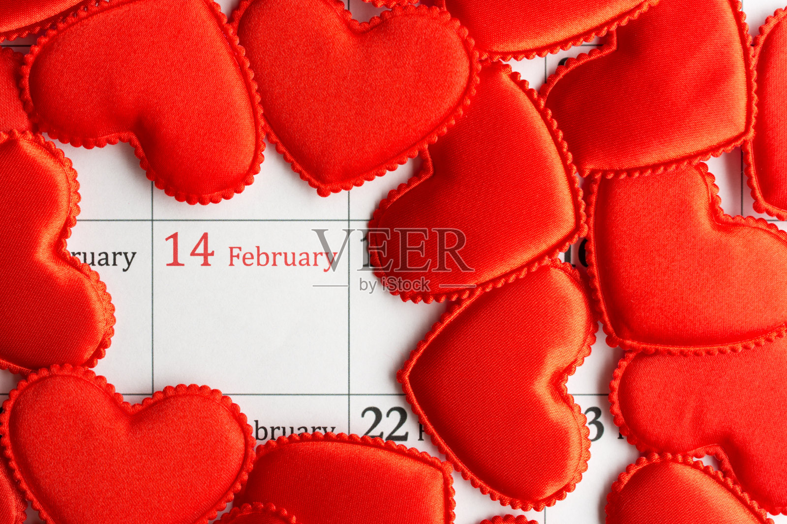 2月14日情人节。红心布挂历照片摄影图片