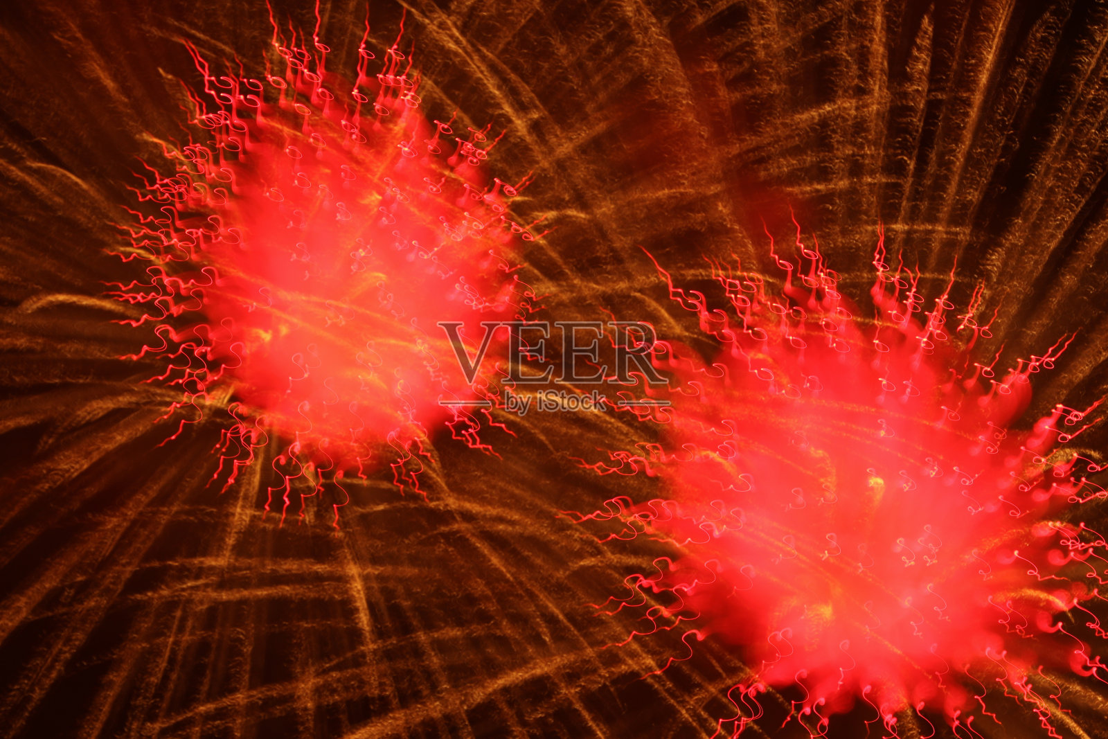 焦点转移焰火。德尔科公园,凯特林,美国俄亥俄州代顿。照片摄影图片