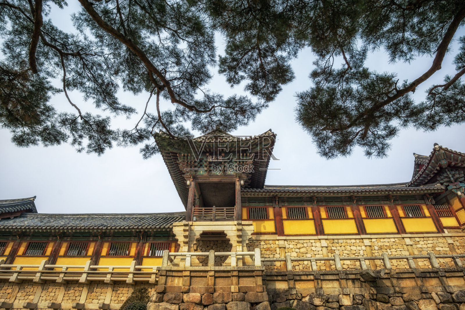 在保加利亚的古庙中照片摄影图片