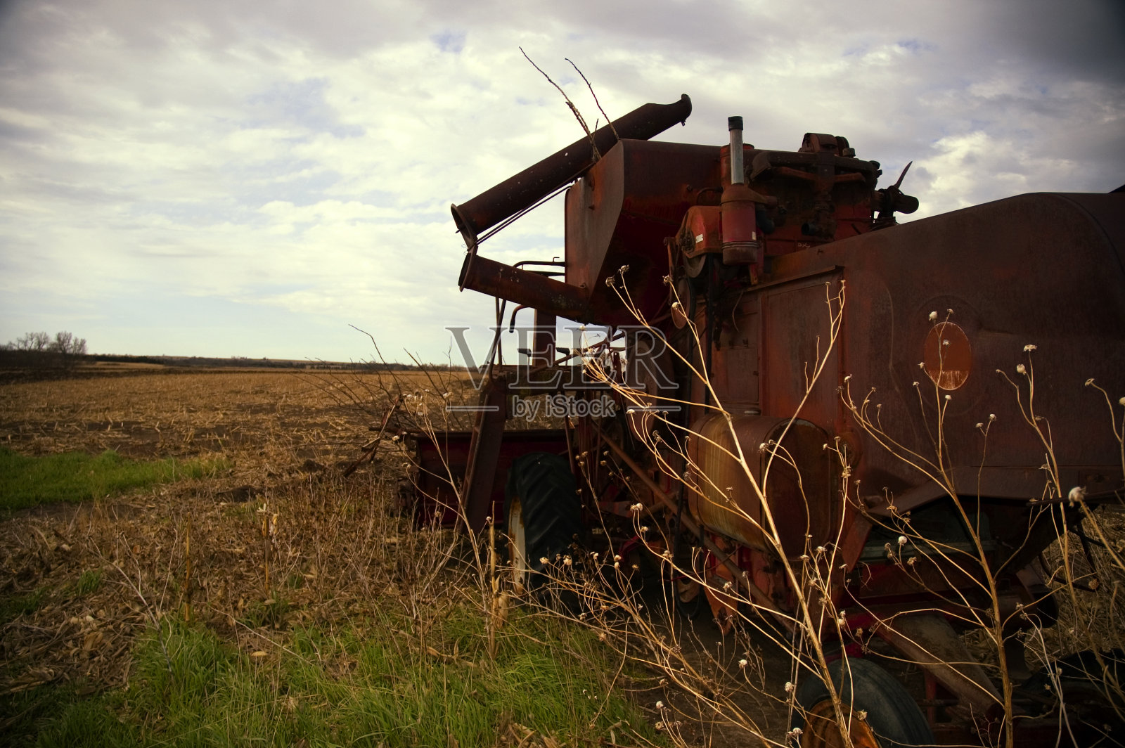 废弃的结合照片摄影图片