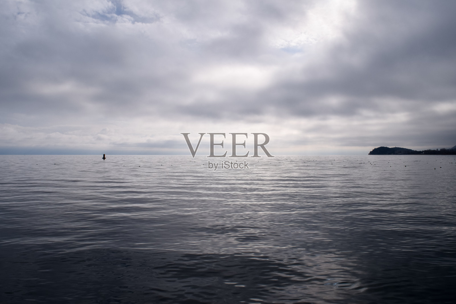 奥赫里德湖——巴尔干半岛最深的湖。马其顿照片摄影图片