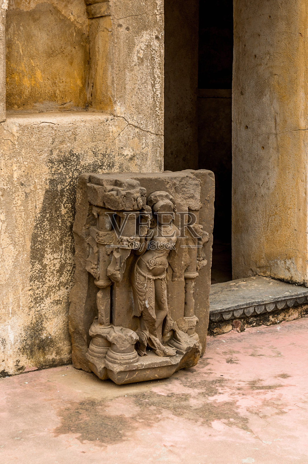 Chand Baori是拉贾斯坦邦斋浦尔附近Abhaneri村的阶梯井。昌德宝日是尼克布哈王朝的昌达国王建造的照片摄影图片