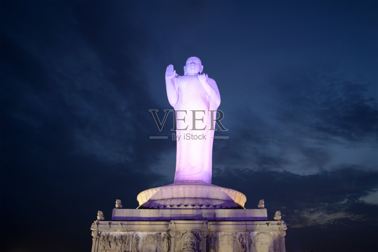 尊佛像照片摄影图片